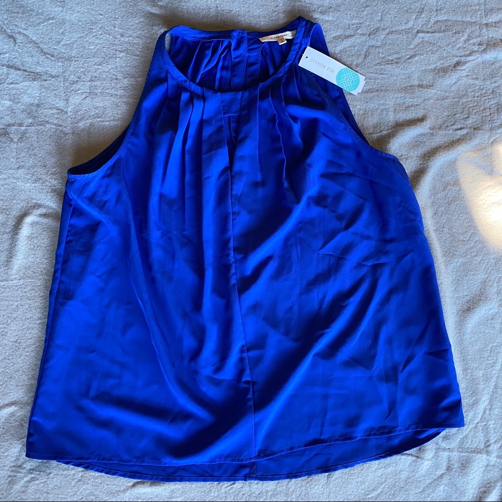 Sleeveless blouse